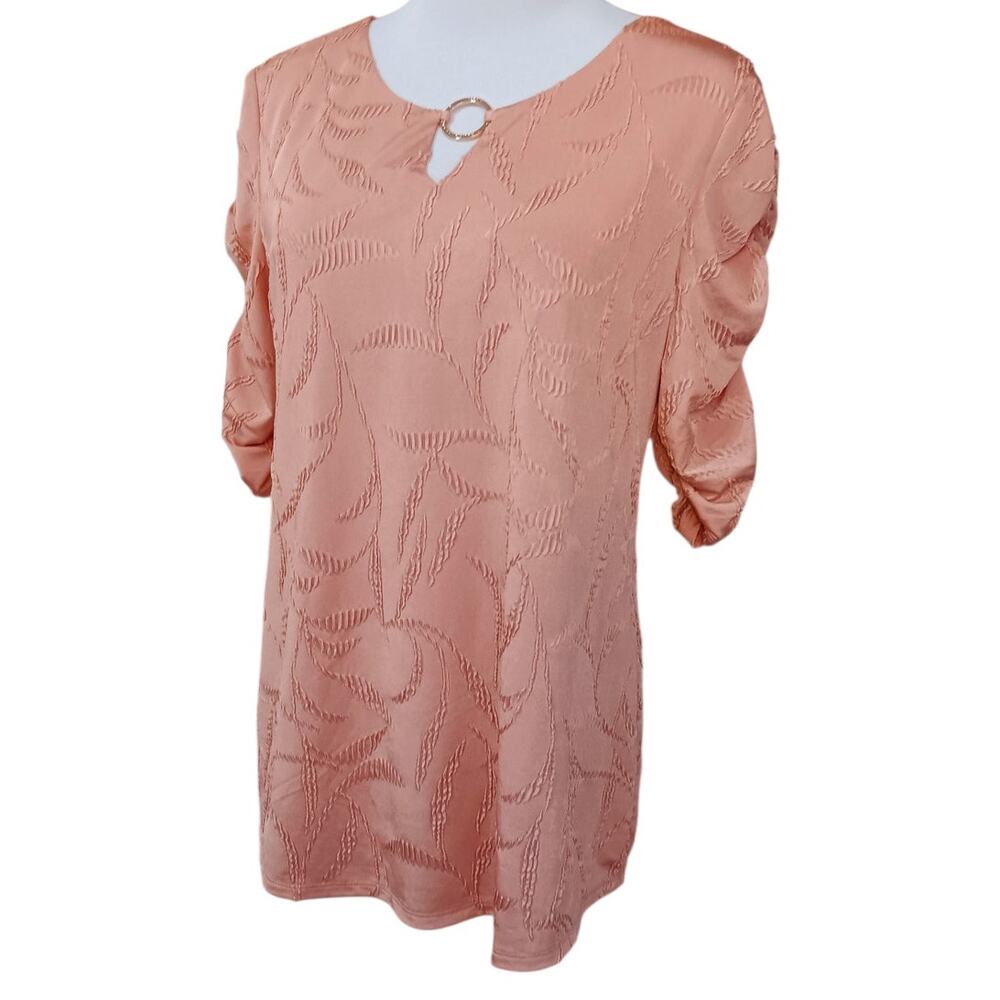 NEW JM COLLECTION Dressy Blouse Tunic Top Medium Peachy Pink Shiny‎ Stretchy
